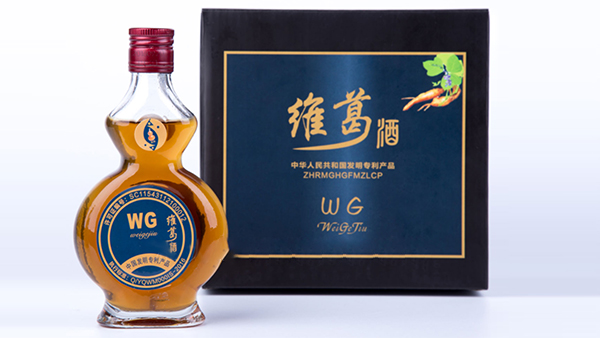 楊醫(yī)生用葛根釀制養(yǎng)生佳釀，山野之寶與雅大釀酒技藝的完美邂逅