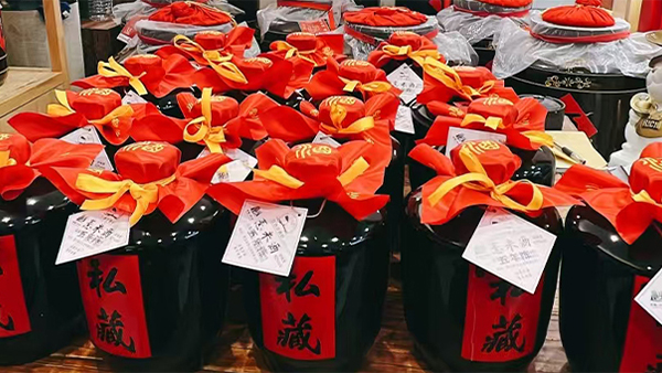 2026糖酒會(huì)變局：茅臺(tái)退展、人流銳減，恰恰是中小酒廠的翻身機(jī)遇