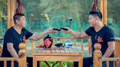 用雅大釀酒設(shè)備回家開酒坊，一定要“征服”農(nóng)村市場！