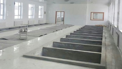 我想用烤酒設(shè)備做小曲固態(tài)酒，建窖池要注意什么？