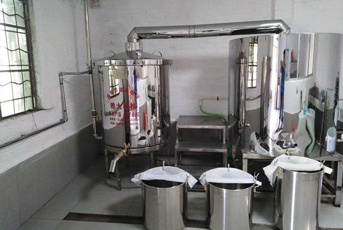 7.29純糧釀酒設(shè)備接酒，紗布過濾