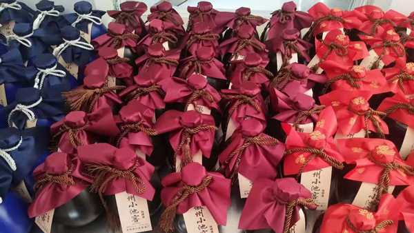 用白酒釀造設(shè)備開(kāi)酒坊，如果您只會(huì)線下銷售就……