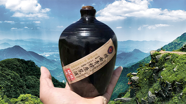 引進烤酒設(shè)備開酒坊，打造藏族特色青稞酒產(chǎn)業(yè)！