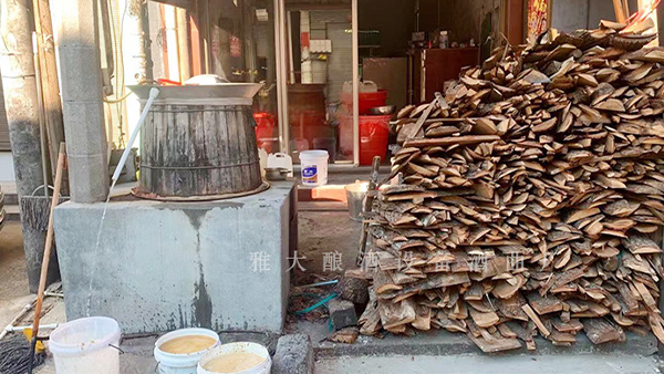 經(jīng)營5年的老酒坊遇危機，用這家的熟料釀酒設備、酒曲輕松化解！
