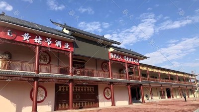 蒸酒設(shè)備酒廠門頭這樣設(shè)計，不僅顏傎高，連廣告費都省了！