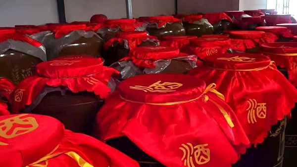 從門窗生意虧空到年入幾十萬，廣西楊老板靠這門手藝逆風(fēng)翻盤