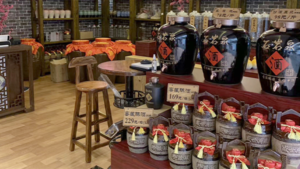 為什么你的酒坊總在找新客？聰明老板都在這3件事上“內(nèi)卷”