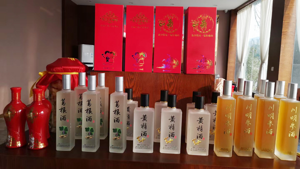 引進(jìn)燒酒設(shè)備做葛根酒，優(yōu)化葛根產(chǎn)業(yè)鏈，鋪就“致富”路