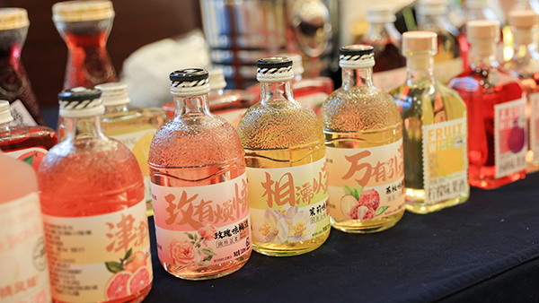 為什么大型白酒廠都在布局做果酒？2026年果酒市場(chǎng)的三個(gè)信號(hào)！